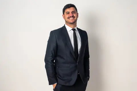 Marcos Vinícius de Oliveira, advogado inscrito na OAB/SC 58.273